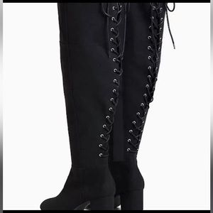 Torrid thigh high black boots 👢🖤✨